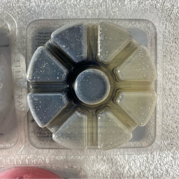 PartyLite ScentPlus Wax Melts Black Cherry Mahogany Apple Be Happy! - Picture 6 of 8